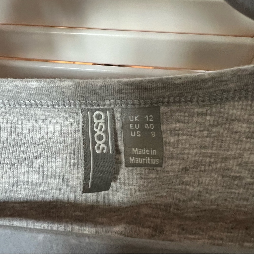 ASOS crop top snap - Picture 3 of 4